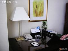 小房型的办公桌-上海明天广场JW万豪酒店