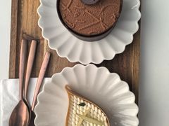 -VERIE BAKEHOUSE