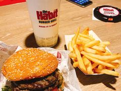 -The Habit Burger Grill 哈比特汉堡(复兴soho店)