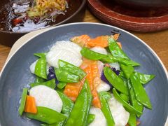 -云海肴·汽锅鸡·云南菜(天山百盛优客店)