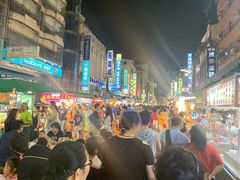 -六合夜市