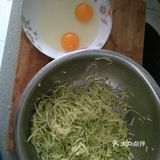 20191110001西葫白萝卜丝虾仁鸡蛋馅饺子煎吃菜谱