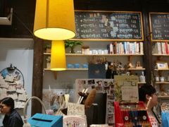 -猫的天空之城概念书店(杭州南宋御街店)