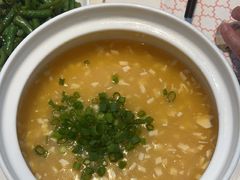 -阿瓦山寨·湘菜现炒·剁椒鱼头王(咸阳总店)