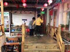 大堂-缘福乡村铁锅炖民宿(八达岭店)