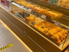 面包甜点陈列柜-香美刻(星城商厦店)