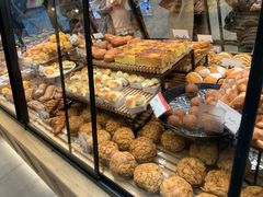 -罗森尼娜(德思勤店)