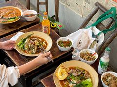 -方铲铲·成都板凳面(滨江银泰店)