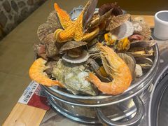 -锅老头海鲜铁锅炖
