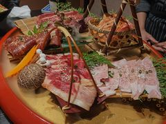 -山川小町·极番烧肉(新地假日广场店)