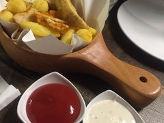 -HIGH FIVE哈福手工汉堡(桂林路店)