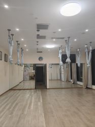 -一伽瑜伽·普拉提