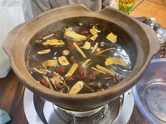 藥膳湯底-威邵鸡煲(西华路总店)