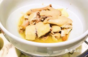 Famous Hakka Steamed Chicken