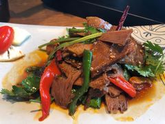 -云海肴·汽锅鸡·云南菜(天山百盛优客店)