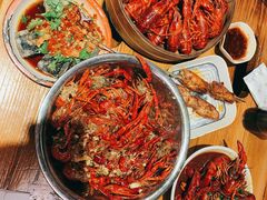 -琥珀老六龙虾(四里河店)