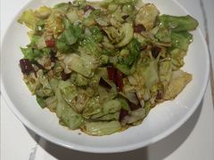 -阿瓦山寨·湘菜现炒·剁椒鱼头王(咸阳总店)