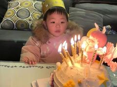 -幸运盒子网红蛋糕房(民族路店)