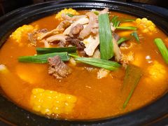 襄阳砂锅牛三鲜-莲餐厅·湖北菜·藕汤是头牌(愚园路店)