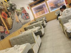 -江城燕子大排档(江汉路步行街店)