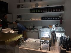 -UNI UNI(环亚凯瑟琳店)