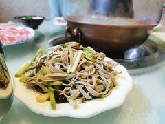 香葱拌豆腐丝-福寿斋·老北京铜锅涮肉·烤鸭(顺义总店)