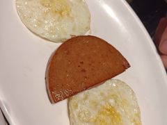 餐肉煎双蛋-嗨T茶餐厅(大石店)