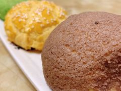 特色三合一菠萝包-嘉香苑茶餐厅