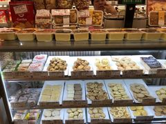 面包甜点陈列柜-泰康食品(南京东路店)
