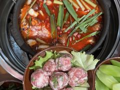 -黔有有贵州酸汤夺夺粉火锅(五味十字店)