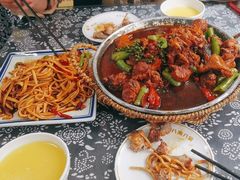 -八两八金·莱芜特色炒鸡(市南漳浦路店)