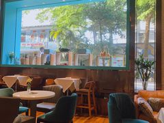 -莎琳娜食品有限公司·蛋糕店