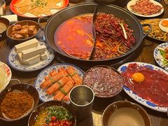 -萍姐火锅·公路夜市(武汉首店)