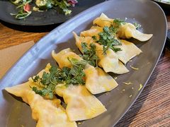 龙虾饺子-Carbon莫卡哆·意大利复古集市餐厅(杭州大厦店)