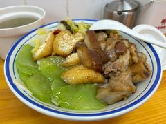 -明姨仔潮汕美食·碳炉猪脚·汕尾牛腩饭·起片鸡煲(起义路店)