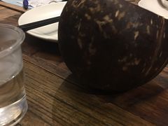 -志龙皇冠吃货椰子铺