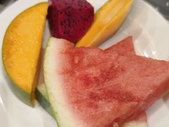 -金马门国际美食百汇(珞喻路店)