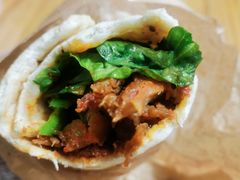 -胡万串饼(轻工大木桥小区店)