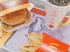 -麦当劳(光新乐购店)