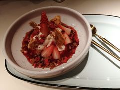 草莓蛋糕-阿妮叶李(光谷世界城店)