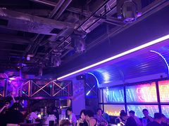 -UP嘻哈酒吧(粉巢店)