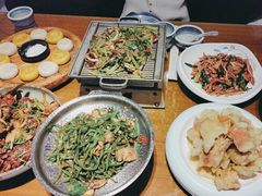 -95号酱骨·一块豆腐(展春园西路店)