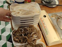 -天成·潮州牛肉脆肉鱼生蚝自助火锅