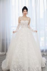 -台湾蔡美月婚纱租赁