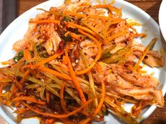 麻辣无骨鸡爪-三生小馆(亭知路店)