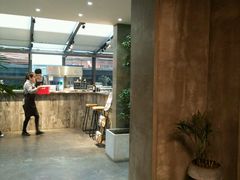 -HIGH FIVE哈福手工汉堡(桂林路店)