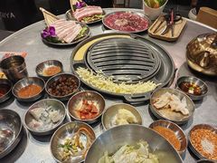-GOGIYA·咕叽吖韩国传统烤肉店(东方新天地店)