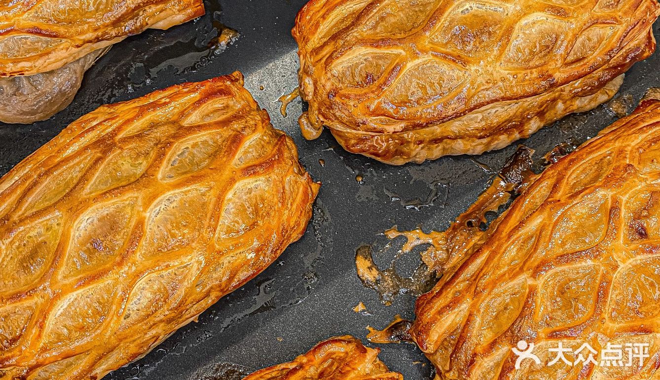 我前面的小哥哥一口气买了8个⁉️