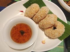 炸虾饼配泰国梅子酱-帕蓝·暹罗料理(大学路店)