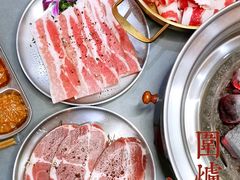 -围炉肉舍丹东海鲜烤肉·烤活鳗(步行街店)